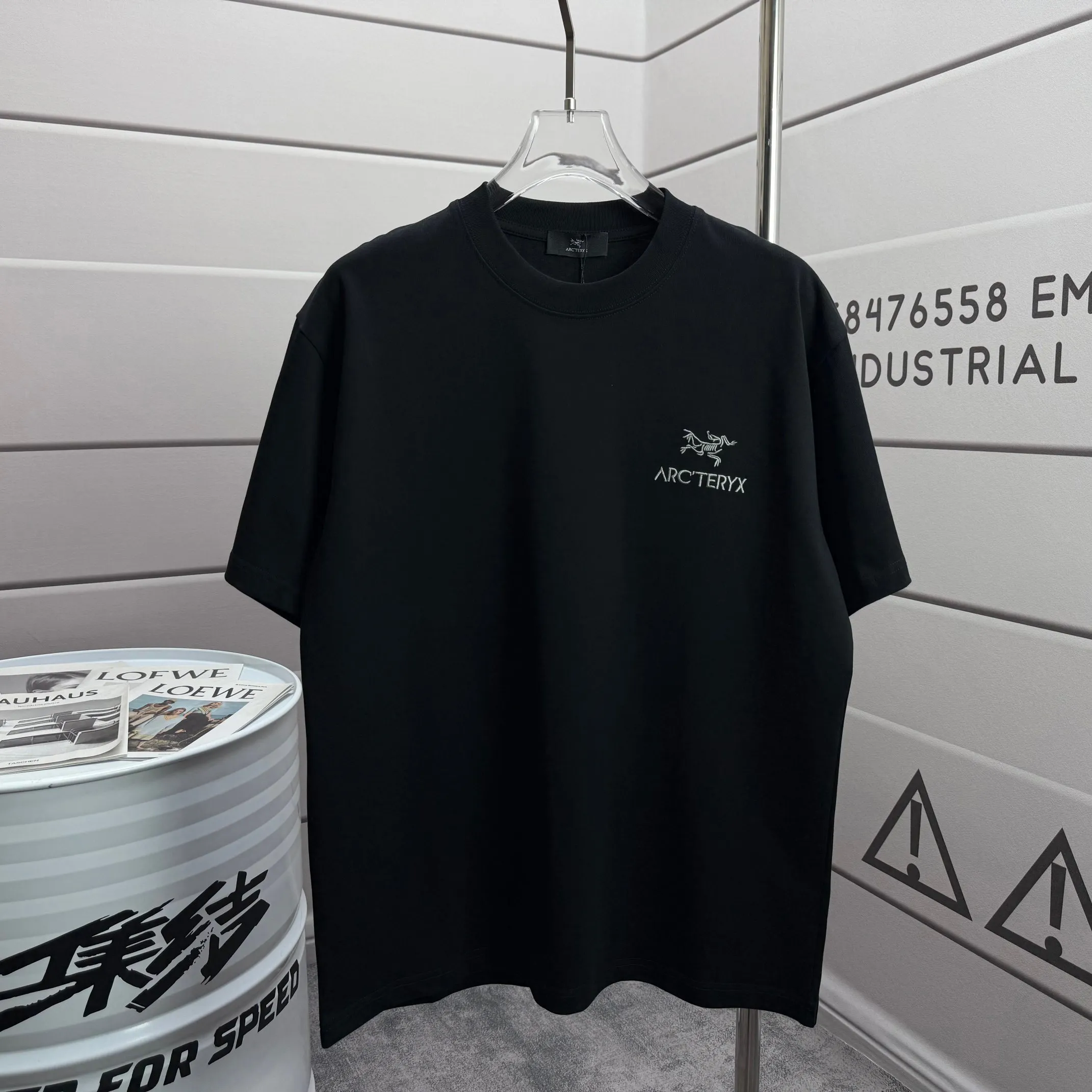 # 90 ARC'TERYX* * 2026 New Arrival Classic T Same Style ：Black White Red Size： S （90-130 ） M （120-150 ） L （140-165 ） XL （160-180 ） XXL （180 ）